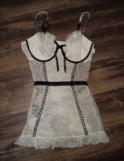 Victoria's Secret Lace Babydoll Top L (NWT)