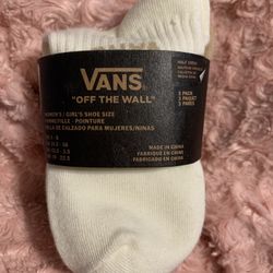 Girls / Woman Half Crew Socks 3 Pack Nwt