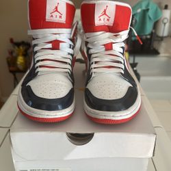 Wmns Air Jordan 1 Mid SE
