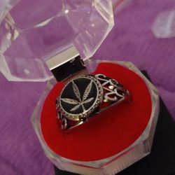 Stainless Steel POT LEAF Punk Ring