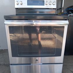 Stove And Refrigerator 