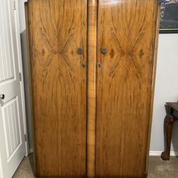 Antique Wood Grain Clothing Wardrobe