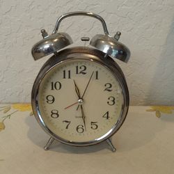 Vintage style metal mechanical alarm clock  quartz with genuine leather trim, vintage alarm clock, Battery Included 