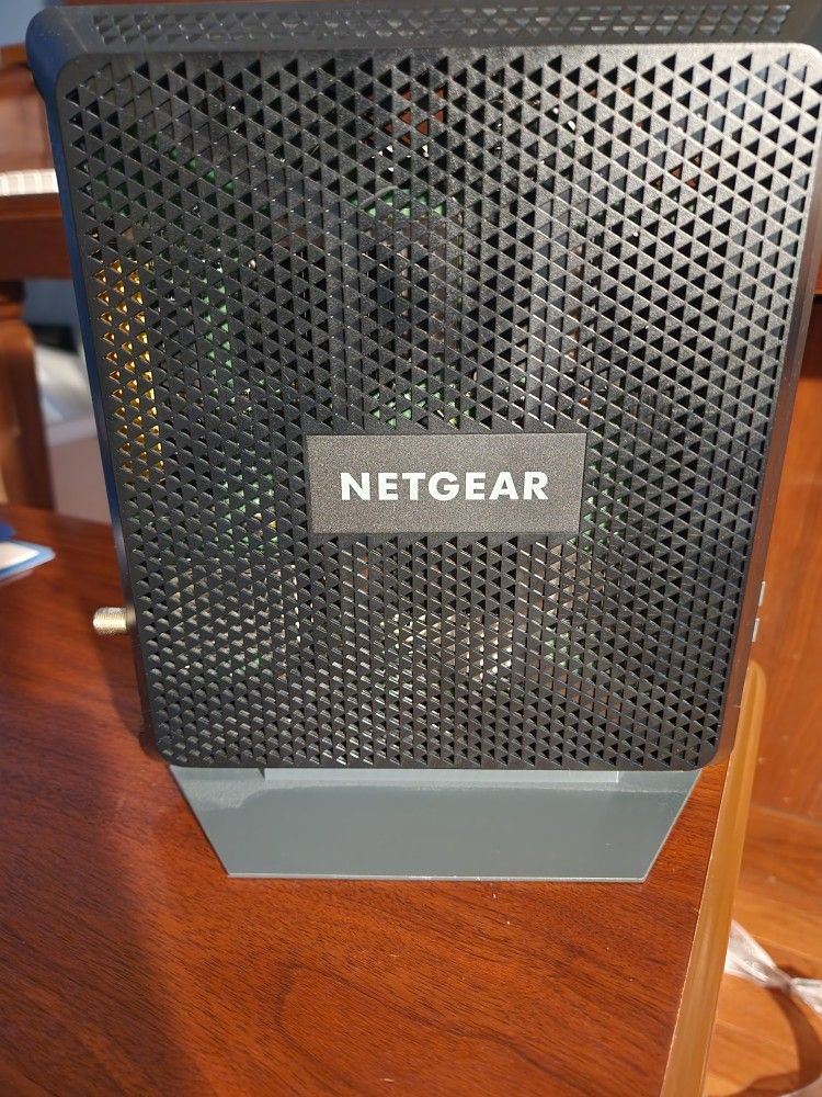 NETGEAR WiFi Cable Modem Router