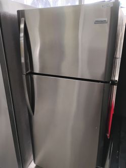Refrigerador stainless FRIGIDAIRE top bottom