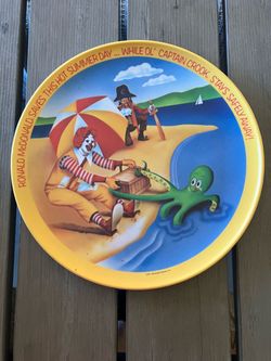 1977 McDonald's Ronald McDonald Collectible Plate Summer
