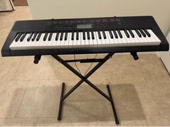 Casio LK-160 keyboard with stand