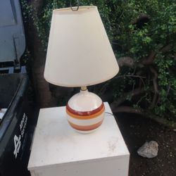 vintage table lamp 