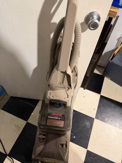 Carpet shampoo machine