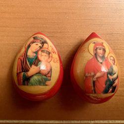 Preowned set of two religious eggs