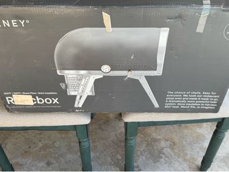 Rococo pizza oven retails 500