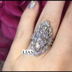 New 18k White Gold Engagement Ring 