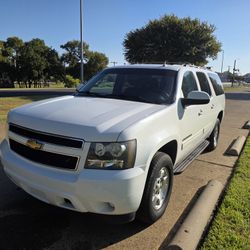 2013 Chevrolet suburban 