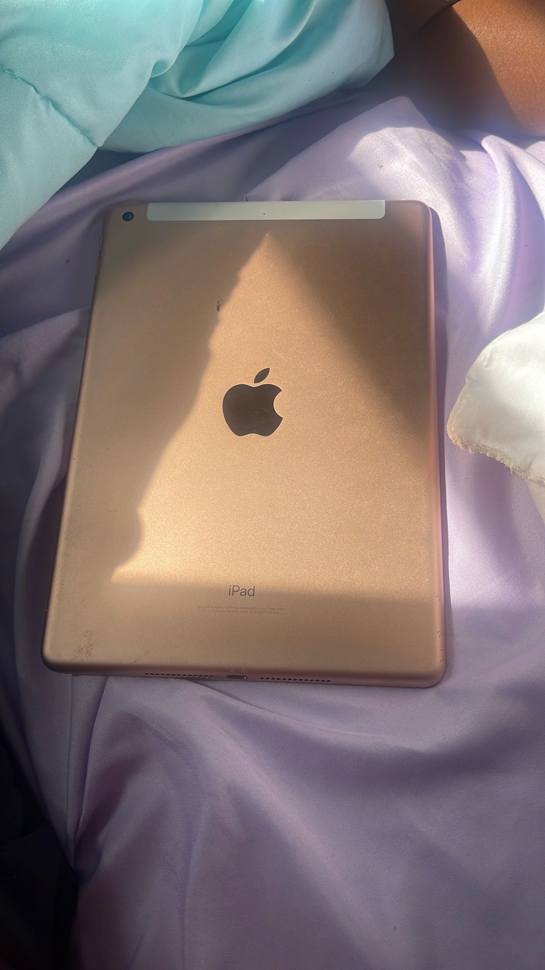 iPad 6 Generation / Selling For Parts