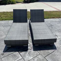 Lounge Chairs (patio Furniture ) 