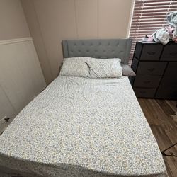 Full Size Bed With Mattress 