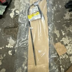 12563918 ACDelco Engine Oil Dipstick Tube For 99-08 Chevrolet Tahoe Silverado