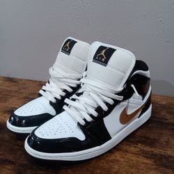 Air Jordan 1 Mid Patent ‘Black Gold’
