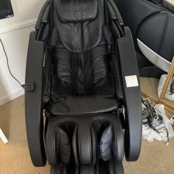 Human Touch NOVO XT2 Massage Chair