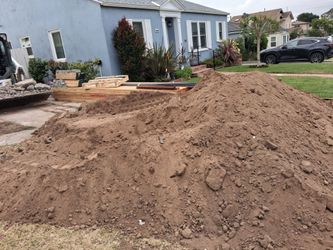 Free clean dirt delivery free