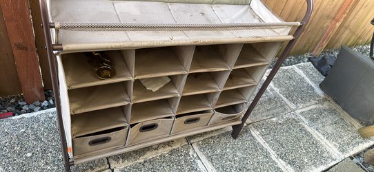 Shoe rack