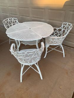 White Cast Aluminum Patio Table and Chair Set
