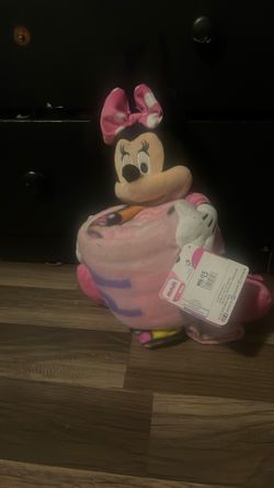 Minnie Mouse Plush And Blanket