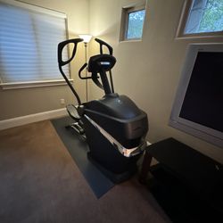 Elliptical Machine (Octane)