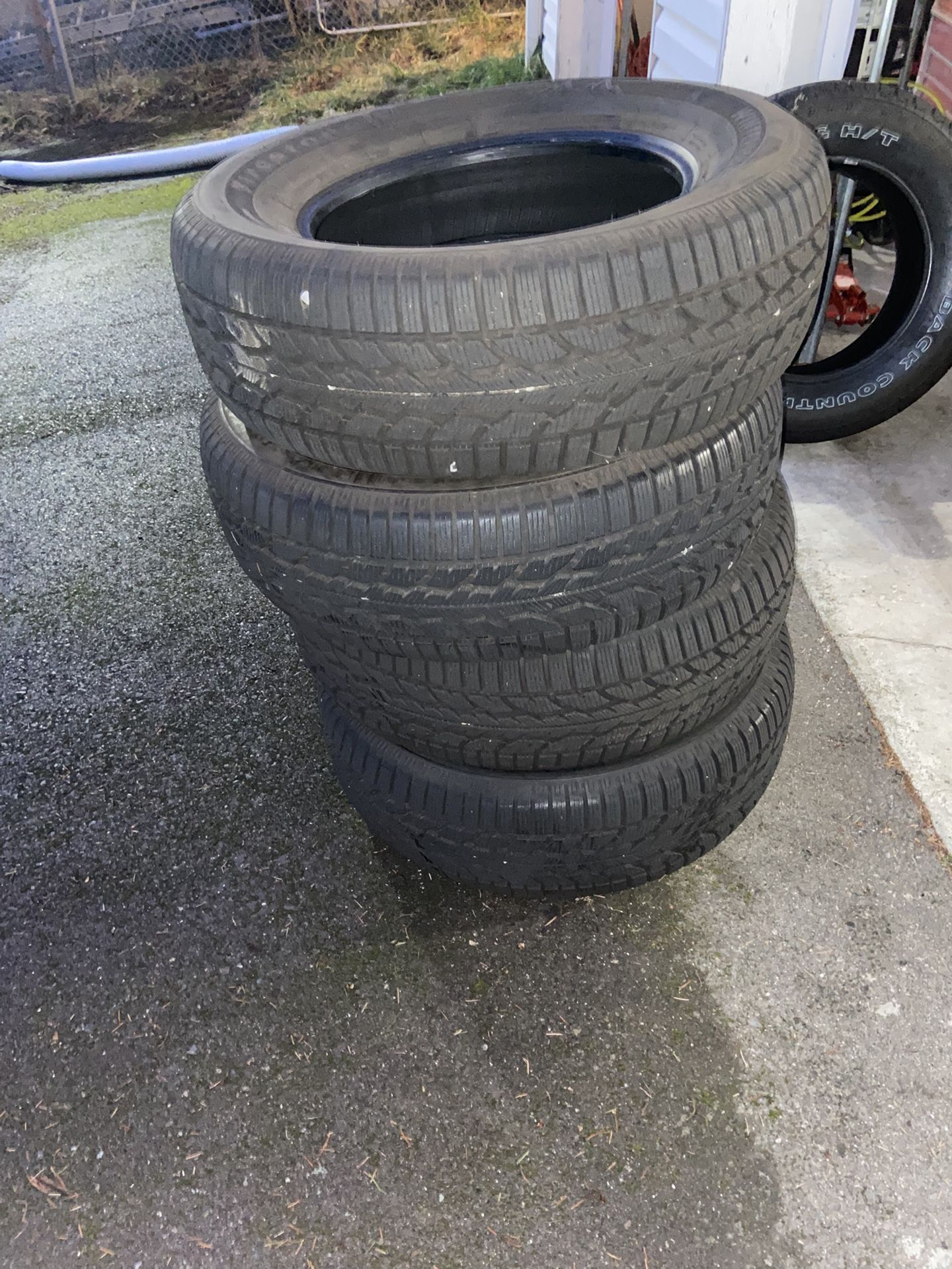 Firestone Winter Tires 265 65 18 M+S