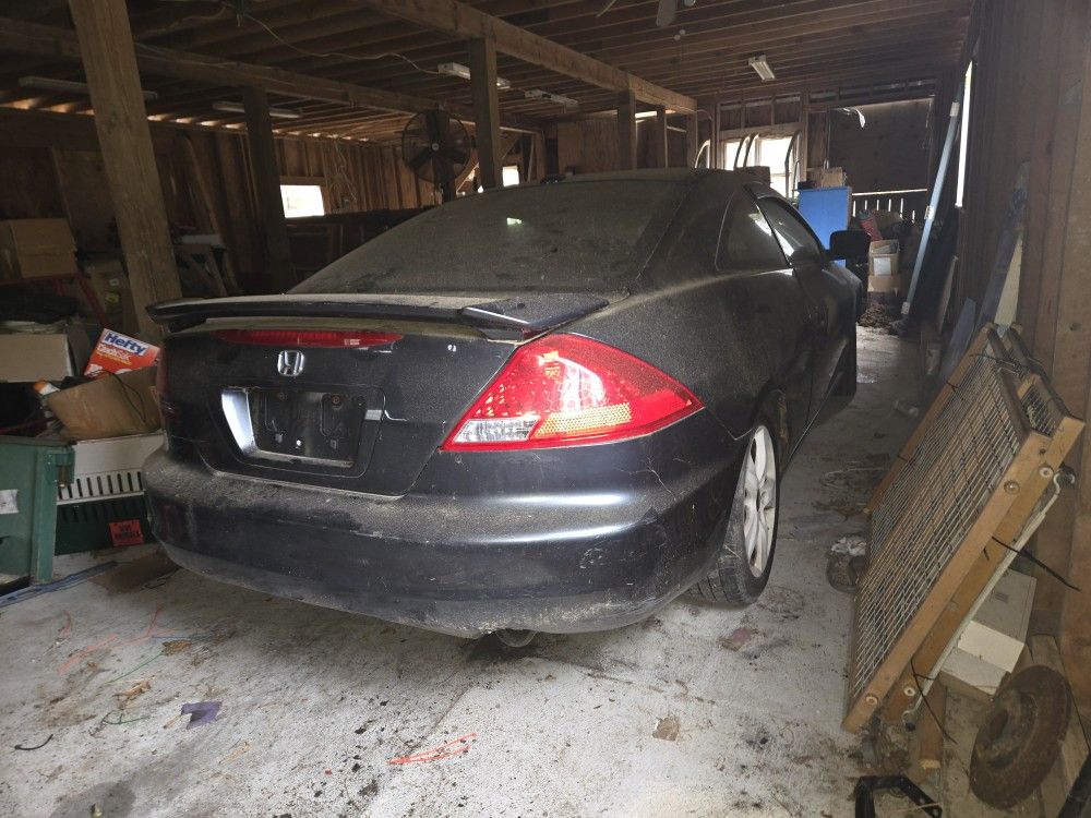 2004 Honda Accord For Parts Has Cat