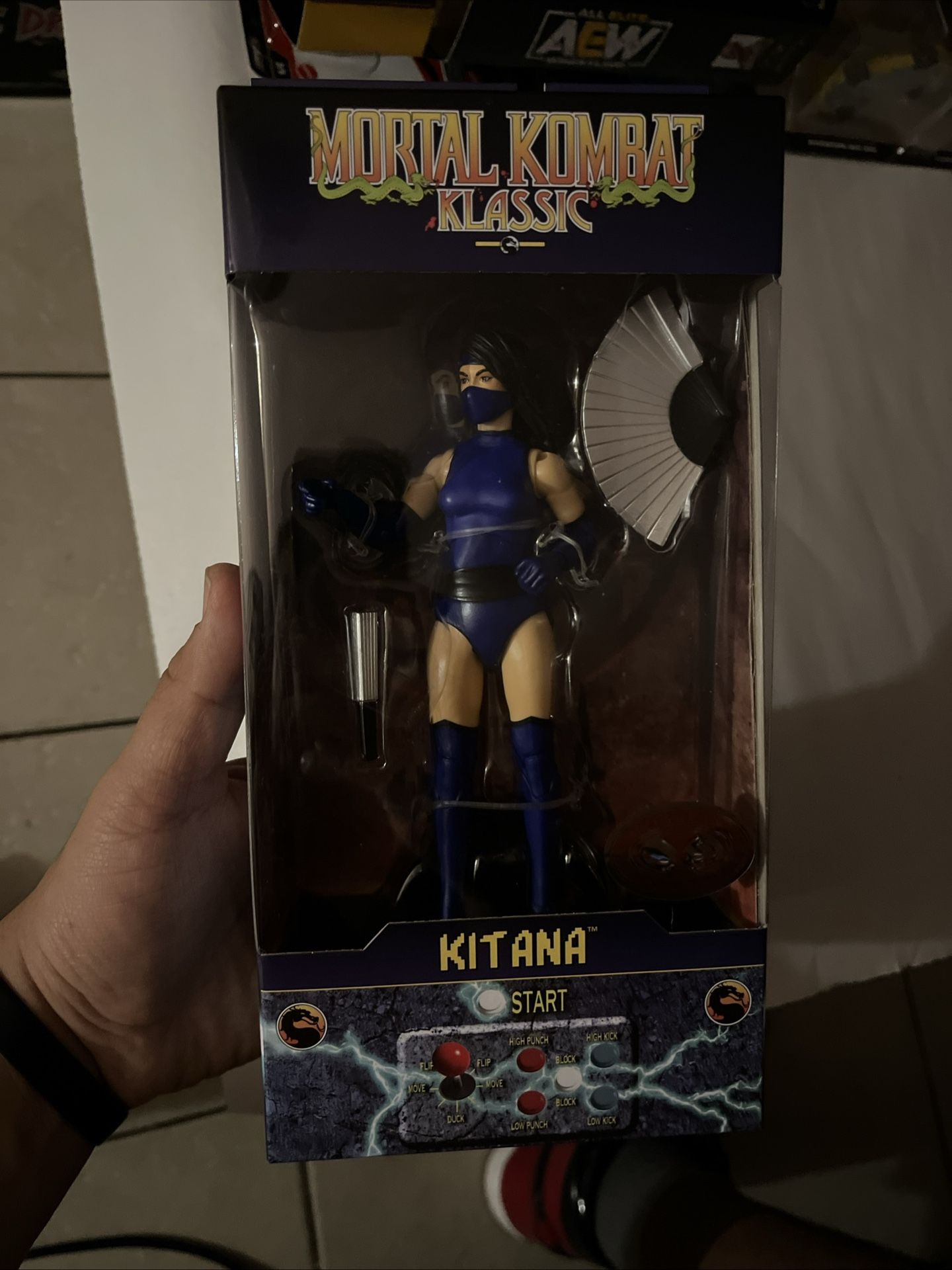 McFarlane Toys Mortal Kombat Klassic Kitana Red Platinum Chase Action Figure New