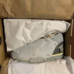 Travis Scott Nike Air Trainer 