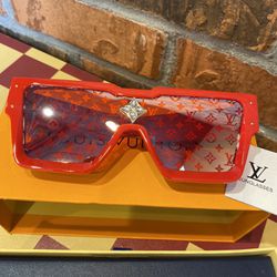 Women's LV - Sunglasses for Sale in Dallas, TX - OfferUp