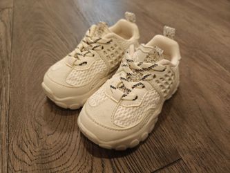 [Zara] Toddler Sneakers 6T
