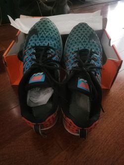 Mens Nike Shoe Size 11.5