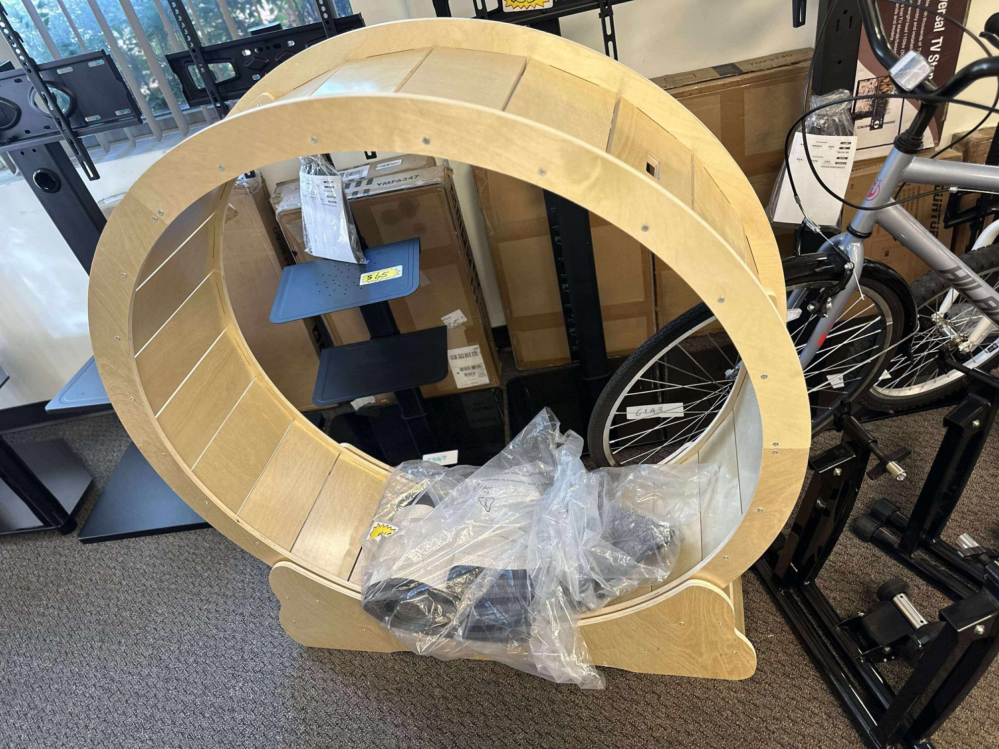 Cat Fitness Treadmill, Silent Cat Wheel for Indoor Cats, Pet Cat Toys for Gifts, Easy to Assemble Cats Toys (Size : Diameter 100cm) $150