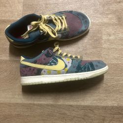 Nike Dunks Community Gardens
