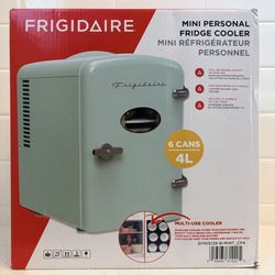 Frigidaire Mini Personal Fridge Cooler - Mint Green