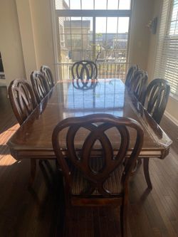 Ashley Pure Wood Dinning Table 6 Or 8 Chair Conversion