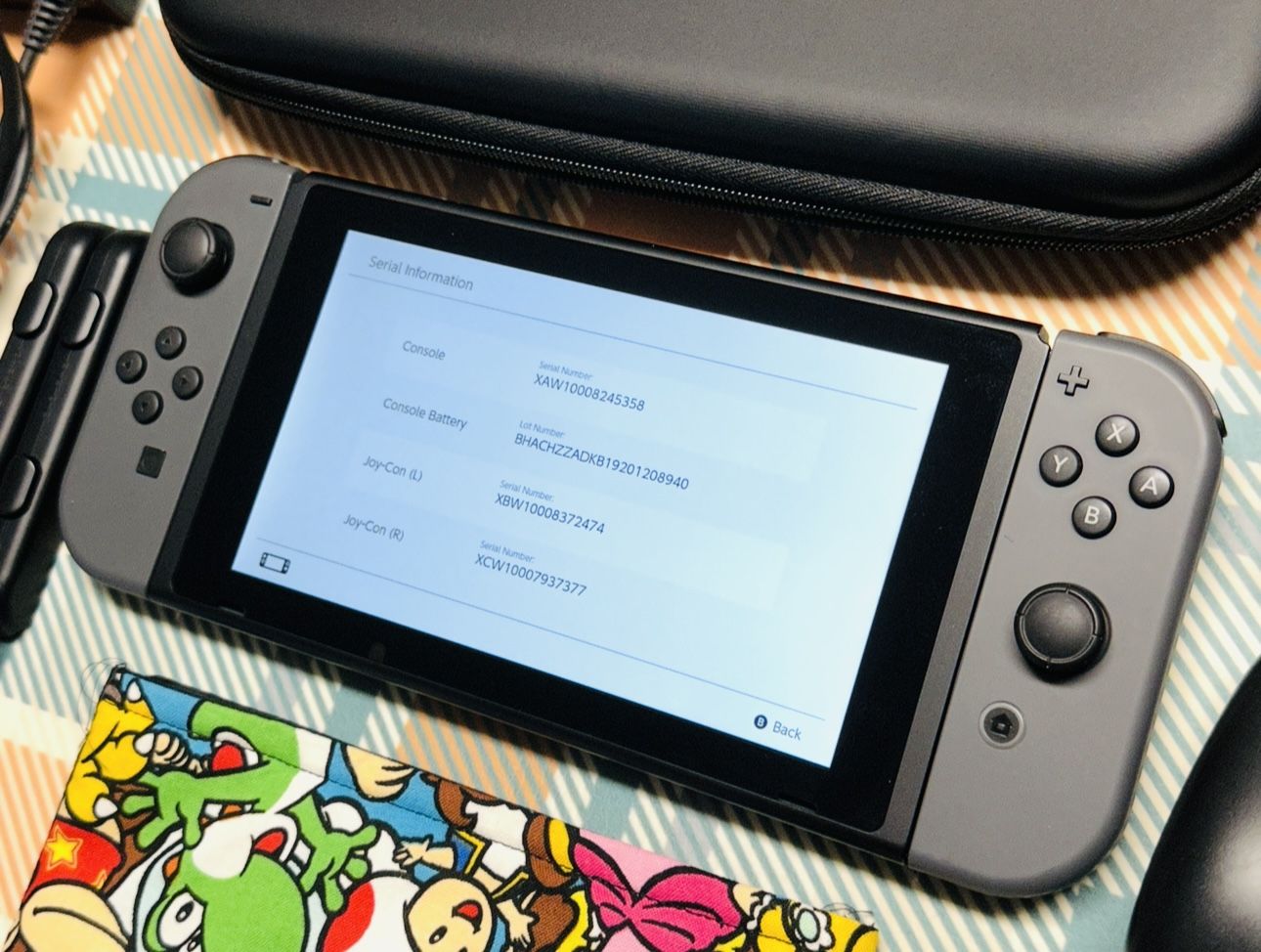 Nintendo Switch V1 Video Game Console HAC-001 Tested/Works Gray Bundle 5358