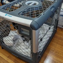 Diggs Revol Medium Dog Crate