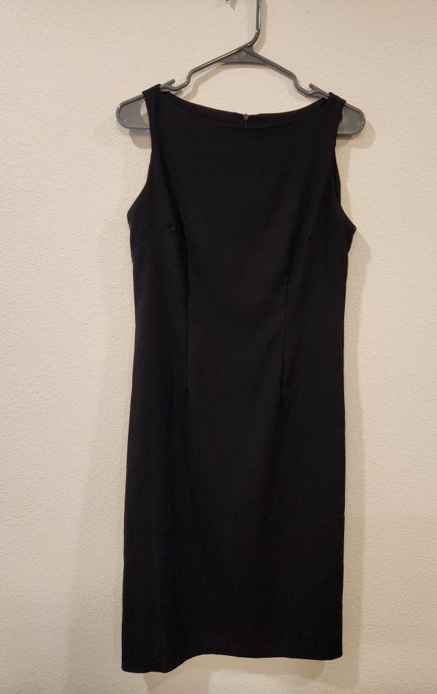 FOREVER 21 BLACK SLEEVELESS DRESS (PIT TO PIT 18") 
*no description tag*