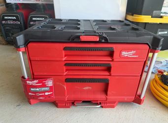 Milwaukee Packout - never used.