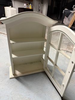 Medicine cabinet