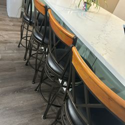 Stool’s 
