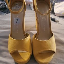 Mustard Yellow Suede Chinese Laundry Hih Herl Shoes Thick Heel..size 7 Womens..like New!