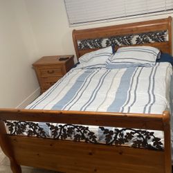 Four Piece Queen Bed Set
