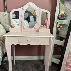Kids Vanity 