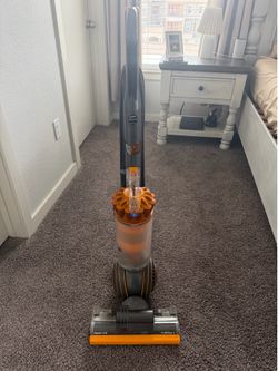 Dyson Vaccum