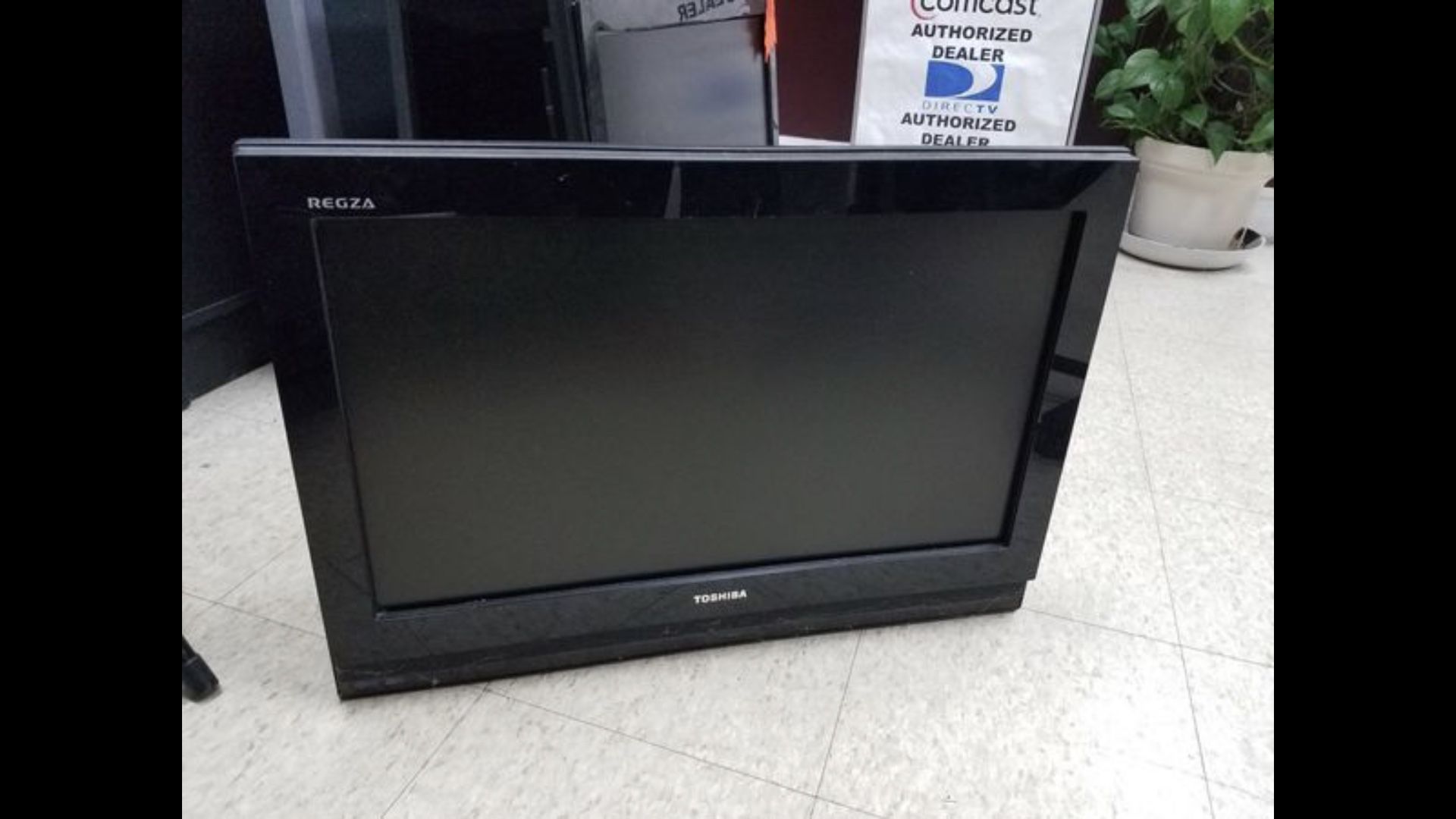 Toshiba flat screen 26 in Tv in excellent condition